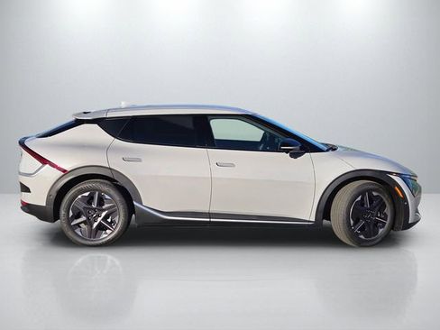 New 2025 Kia EV6 Light image 4