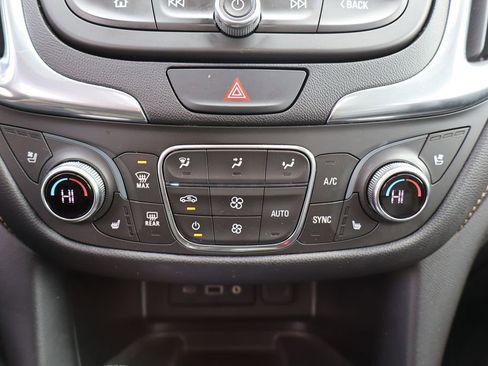 Used 2019 Chevrolet Equinox Premier image 27