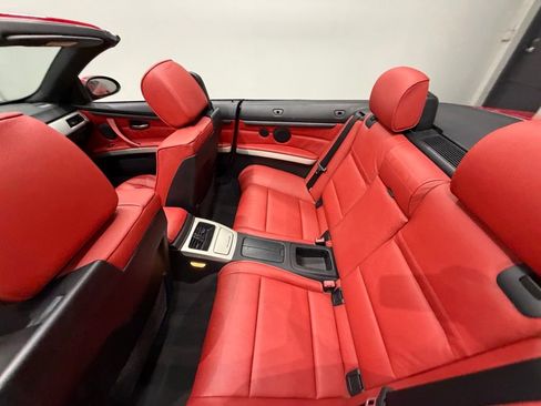 Used 2007 BMW 328i Convertible image 24