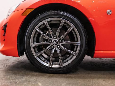 Used 2017 Toyota 86 860 Special Edition RWD image 11