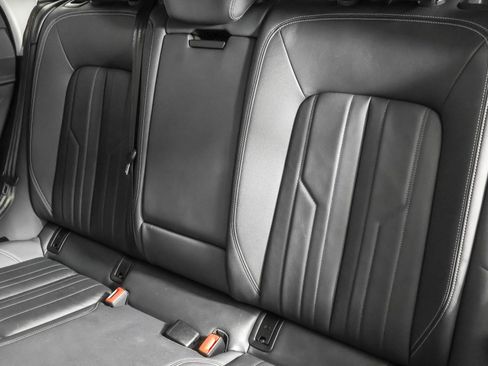 Used 2021 Audi e-tron Premium w/ Convenience Plus Package image 39