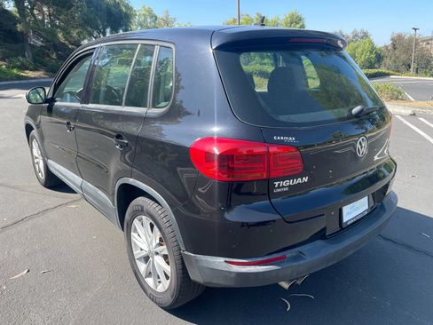 Used 2017 Volkswagen Tiguan S FWD image 3