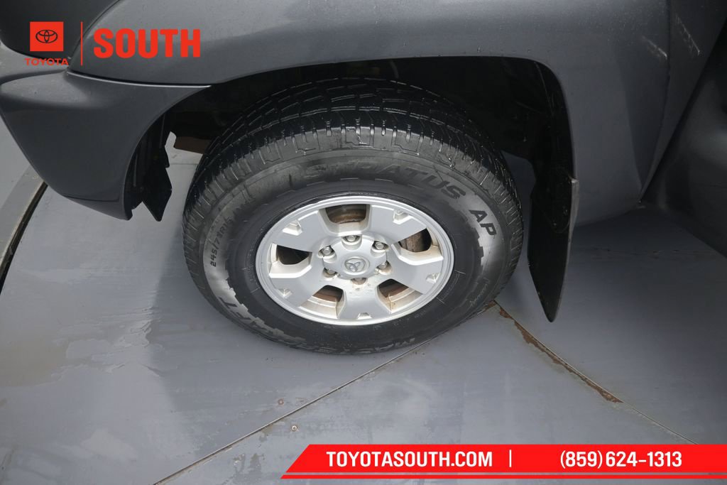 Used 2012 Toyota Tacoma 4x4 Double Cab w/ SR5 Pkg image 27
