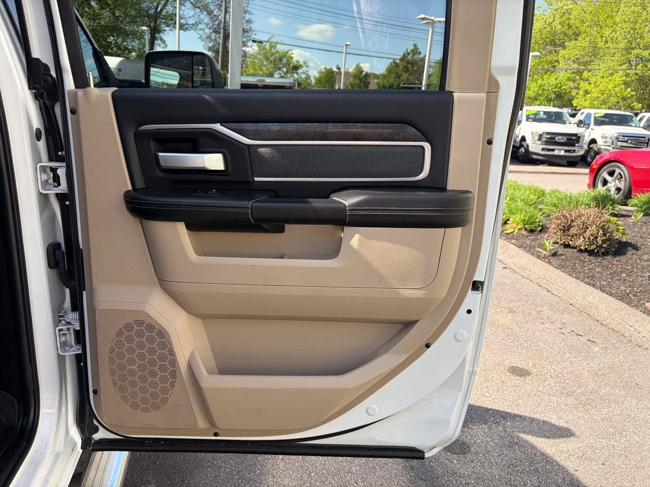 Used 2022 RAM 3500 Big Horn AWD/4WD image 42