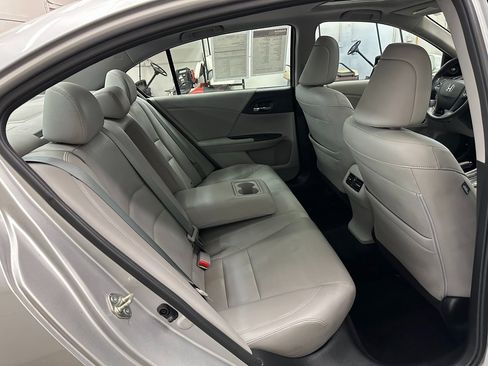 Used 2015 Honda Accord EX-L image 30