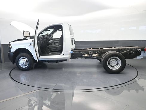 Used 2024 RAM 3500 Tradesman RWD image 66