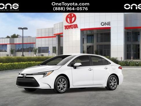 New 2026 Toyota Corolla LE FWD image 4