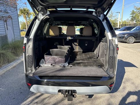 New 2026 Land Rover Discovery Limited Edition image 11