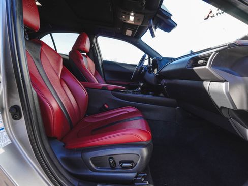 Used 2022 Lexus UX 250h F Sport image 34