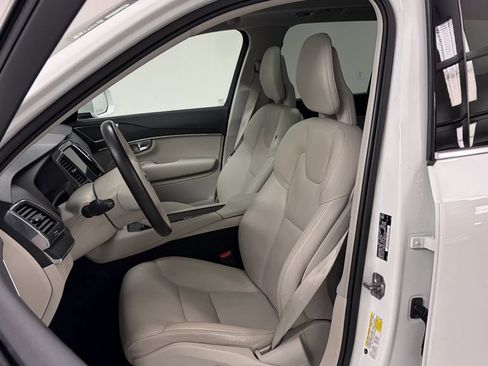 Used 2020 Volvo XC90 T5 Momentum AWD/4WD image 13