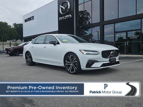 Used 2022 Volvo S90 B6 R-Design w/ Advanced Package AWD/4WD image 1