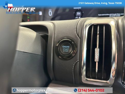 Used 2025 Ford Expedition Platinum AWD/4WD image 25