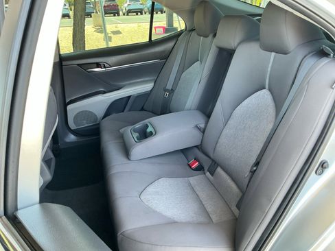 Certified 2021 Toyota Camry LE w/ Carpet Mat Package (TMS) FWD image 17