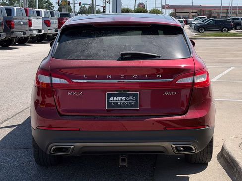 Used 2017 Lincoln MKX Reserve AWD/4WD image 5