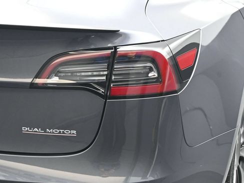 Used 2022 Tesla Model 3 Performance AWD/4WD image 2