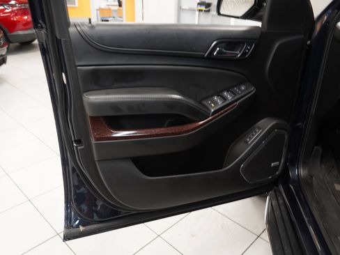 Used 2017 GMC Yukon SLT w/ Open Road Package AWD/4WD image 6