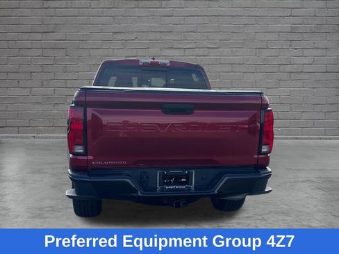 Used 2023 Chevrolet Colorado Z71 w/ Z71 Convenience Package 2 AWD/4WD image 5