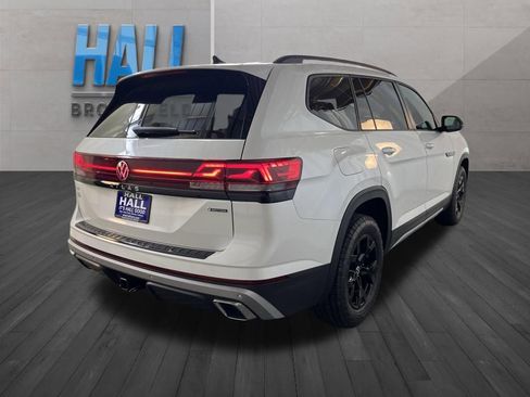 New 2026 Volkswagen Atlas Peak Edition AWD/4WD image 5