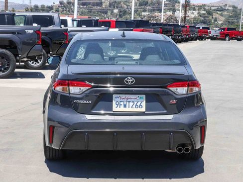 Used 2023 Toyota Corolla SE w/ SE Premium Package FWD image 6
