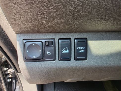 Used 2018 Nissan Frontier SV AWD/4WD image 15