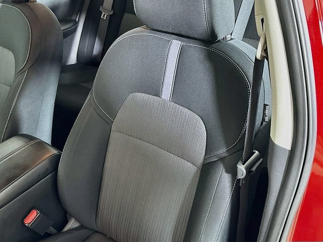 Used 2024 Nissan Sentra SV FWD image 19