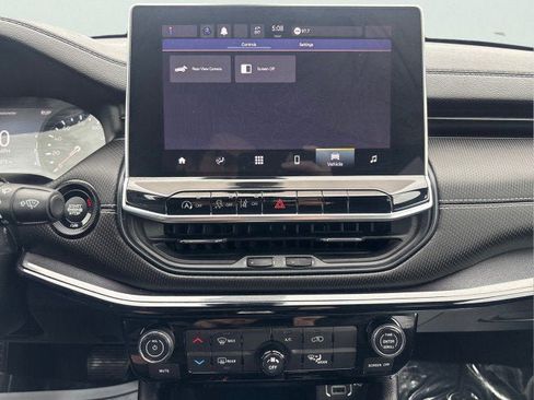 Used 2022 Jeep Compass Altitude image 15