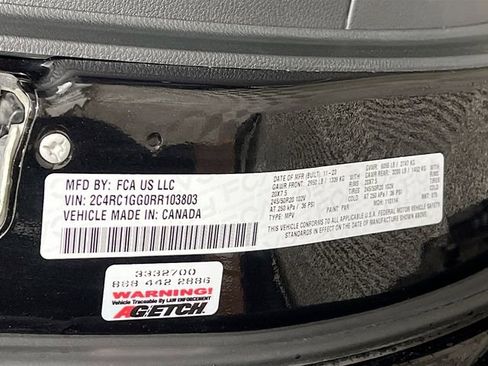 Used 2024 Chrysler Pacifica Limited w/ S Appearance Package FWD image 32
