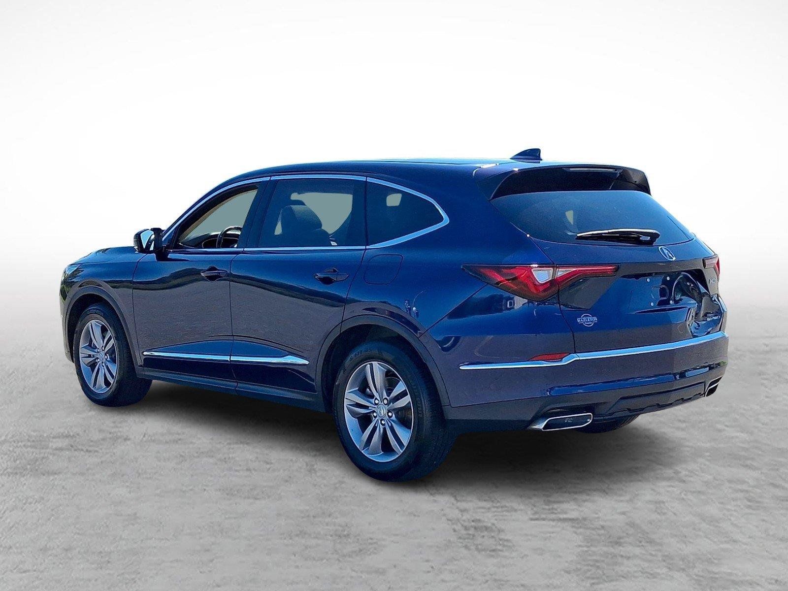 Used 2023 Acura MDX SH-AWD image 4