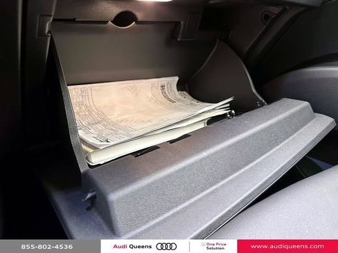 Certified 2022 Audi Q4 e-tron Premium Plus w/ Premium Plus AWD/4WD image 27