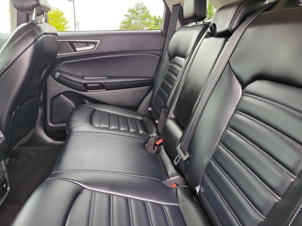 Used 2024 Ford Edge SEL w/ Convenience Package AWD/4WD image 12