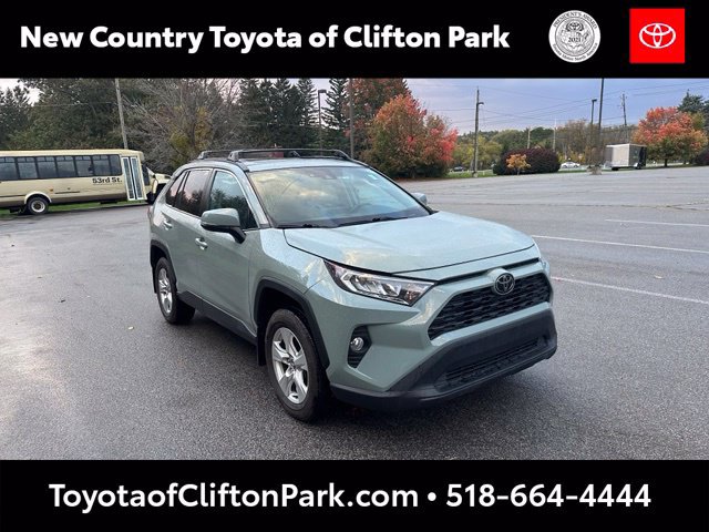 Used 2020 Toyota RAV4 XLE w/ Convenience Package AWD/4WD image 1