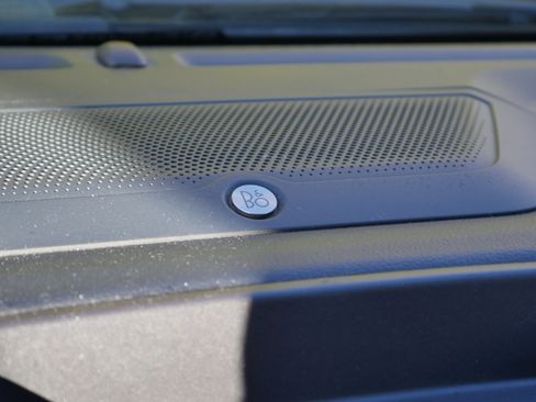 Used 2019 Ford Ranger Lariat w/ Equipment Group 501A Mid image 11