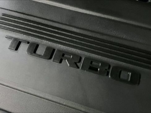 Used 2023 Buick Envision Avenir AWD/4WD image 28