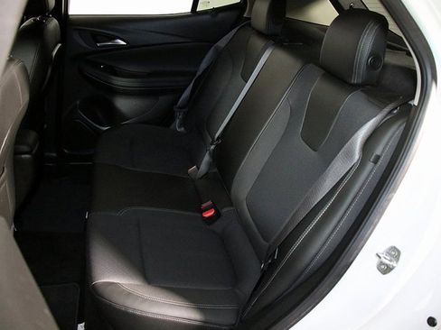 Used 2022 Buick Encore GX Preferred w/ Cold Weather Comfort Package image 13