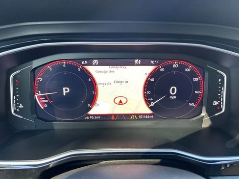 Used 2019 Volkswagen Jetta SEL Premium image 19