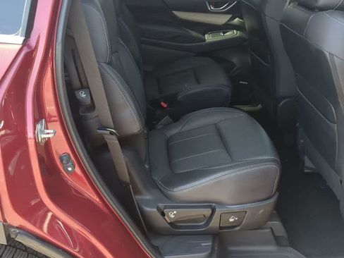 Used 2019 Subaru Ascent Limited w/ Popular Package #3 AWD/4WD image 19