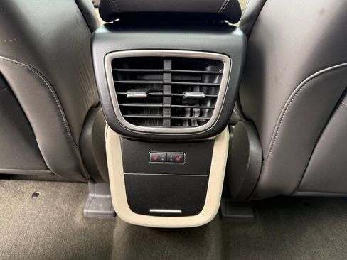 Used 2019 Lincoln Nautilus Reserve FWD image 17