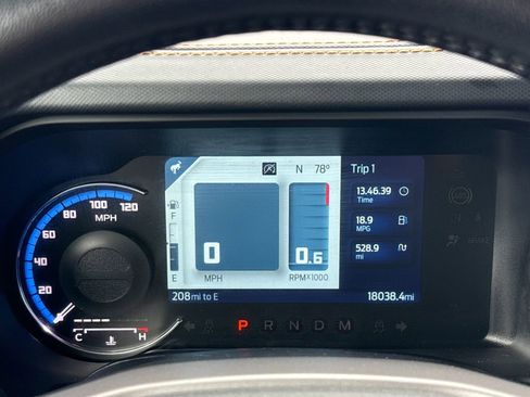 Used 2024 Ford Bronco Badlands image 17