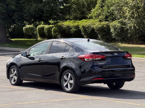 Used 2018 Kia Forte S FWD image 7