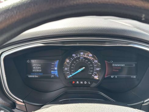 Used 2020 Ford Fusion SE FWD image 16