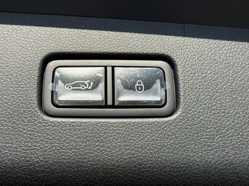 New 2026 Genesis GV70 2.5T Select image 19