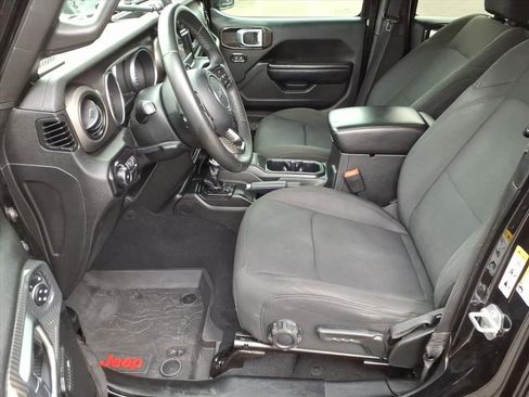 Used 2018 Jeep Wrangler Unlimited Sport S image 13