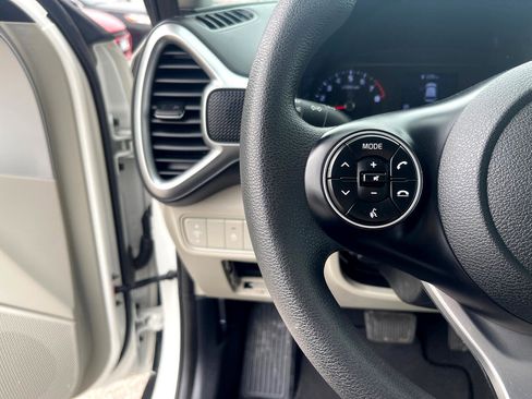 Used 2021 Kia Soul LX image 15