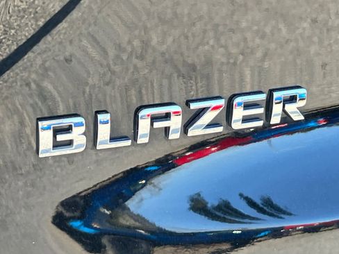 Used 2023 Chevrolet Blazer LT image 17
