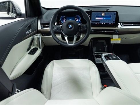 New 2026 BMW X1 xDrive28i image 4