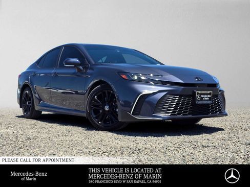 Used 2026 Toyota Camry SE w/ Convenience Package FWD image 1
