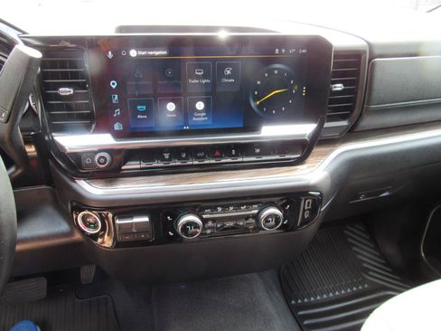 Used 2025 Chevrolet Silverado 2500 LT w/ Convenience Package AWD/4WD image 29