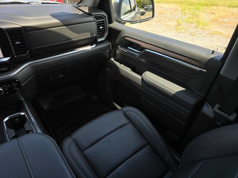Used 2025 GMC Sierra 1500 SLT w/ SLT Premium Package AWD/4WD image 22