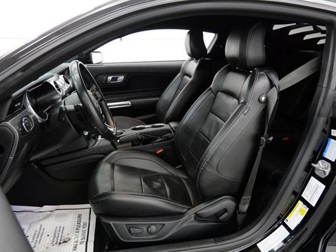 Used 2022 Ford Mustang GT Premium w/ GT Performance Package RWD image 11