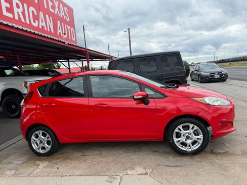Used 2015 Ford Fiesta SE FWD image 15